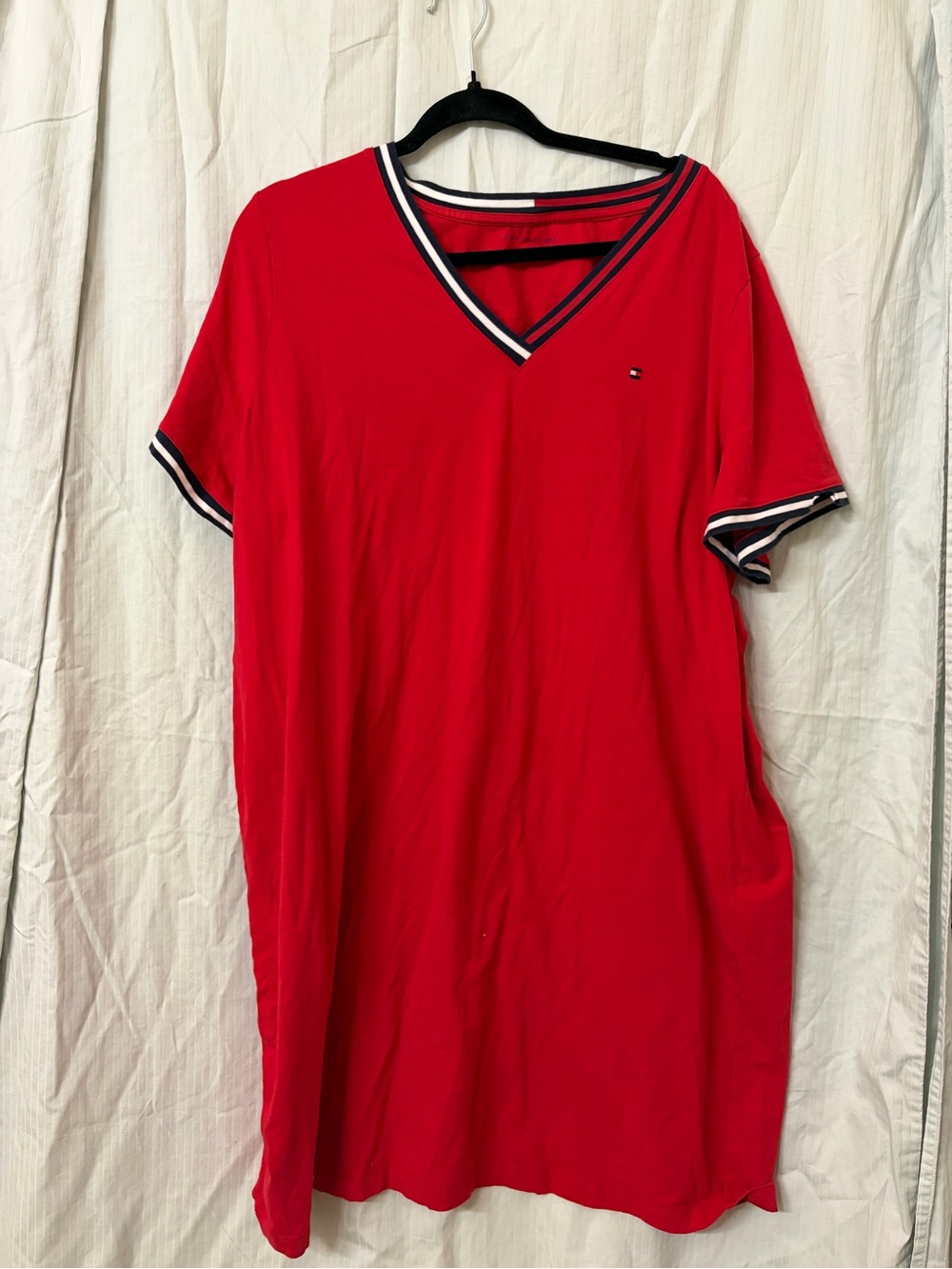 Tommy Hilfiger Red V-Neck Short Sleeve Tee with Contrast Trim